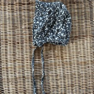 Quincy Mae baby bonnet size 6-12 NWOT